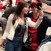 Iris De guzman - @iris213 - Poshmark
